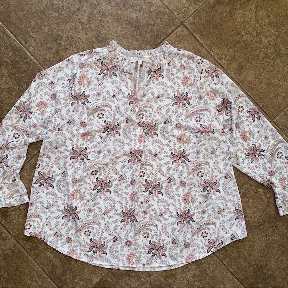 GUC - LOFT Plus - Floral Blouse
